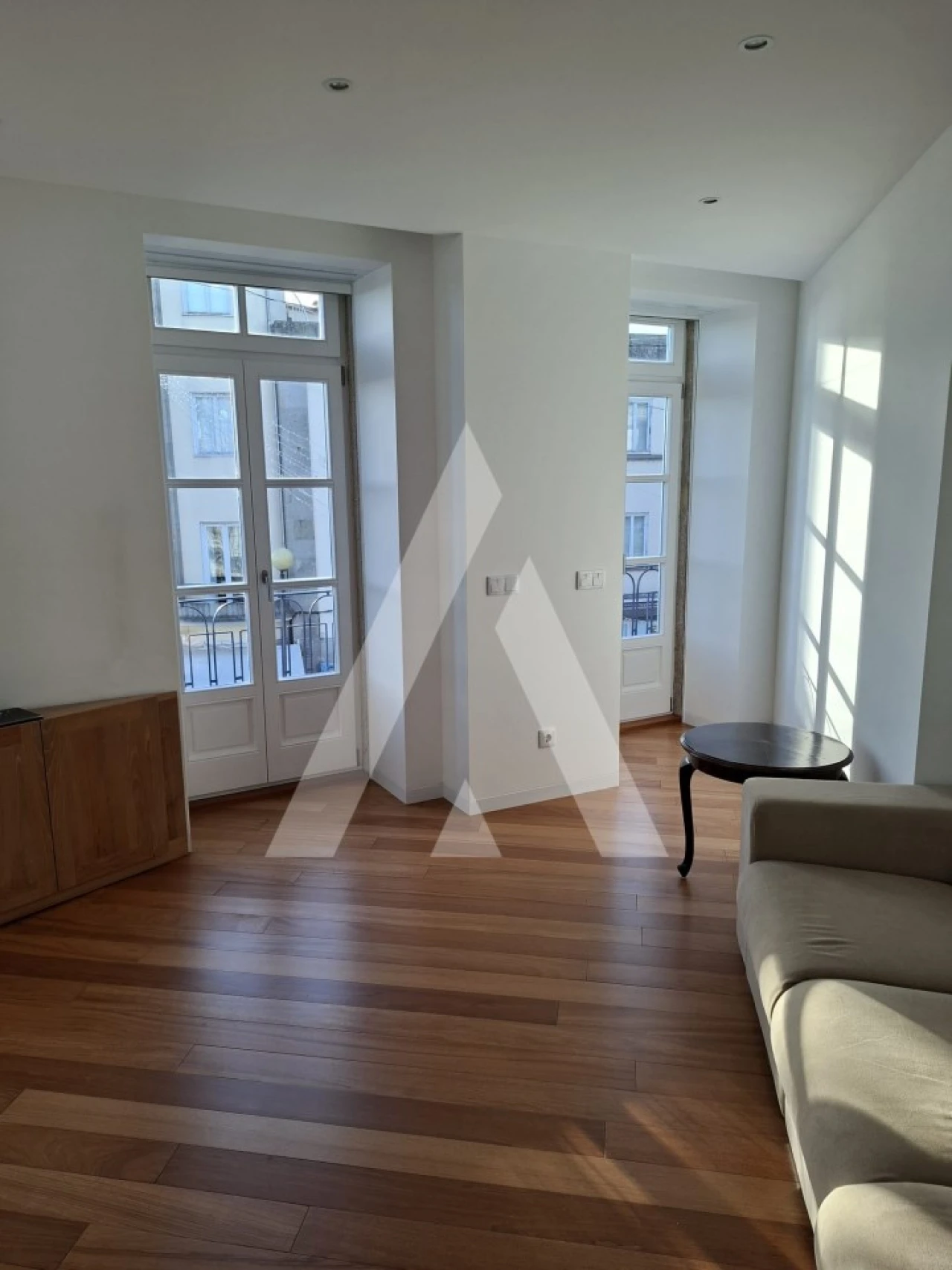 Apartamento T2 para Arrendamento em Santa Maria Maior e Monserrate e Meadela Foto 2