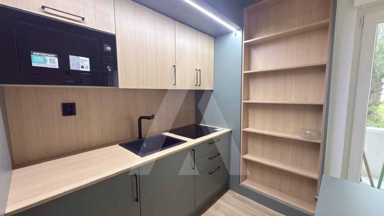 Apartamento T1 para Venda em Quarteira Foto 4