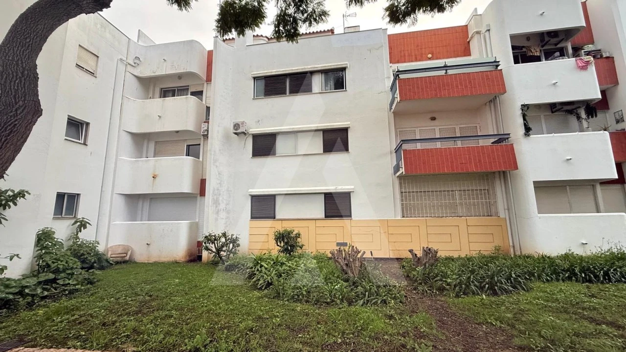 Apartamento T1 para Venda em Quarteira Foto 19