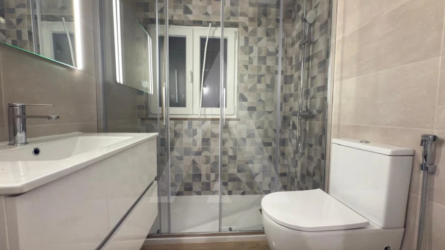 Apartamento T1 para Venda em Quarteira Foto 7