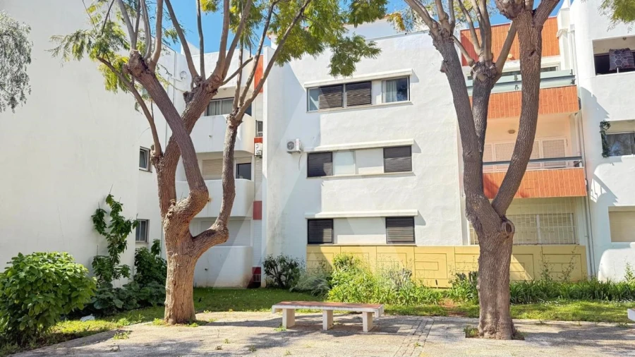 Apartamento T1 para Venda em Quarteira Foto 27