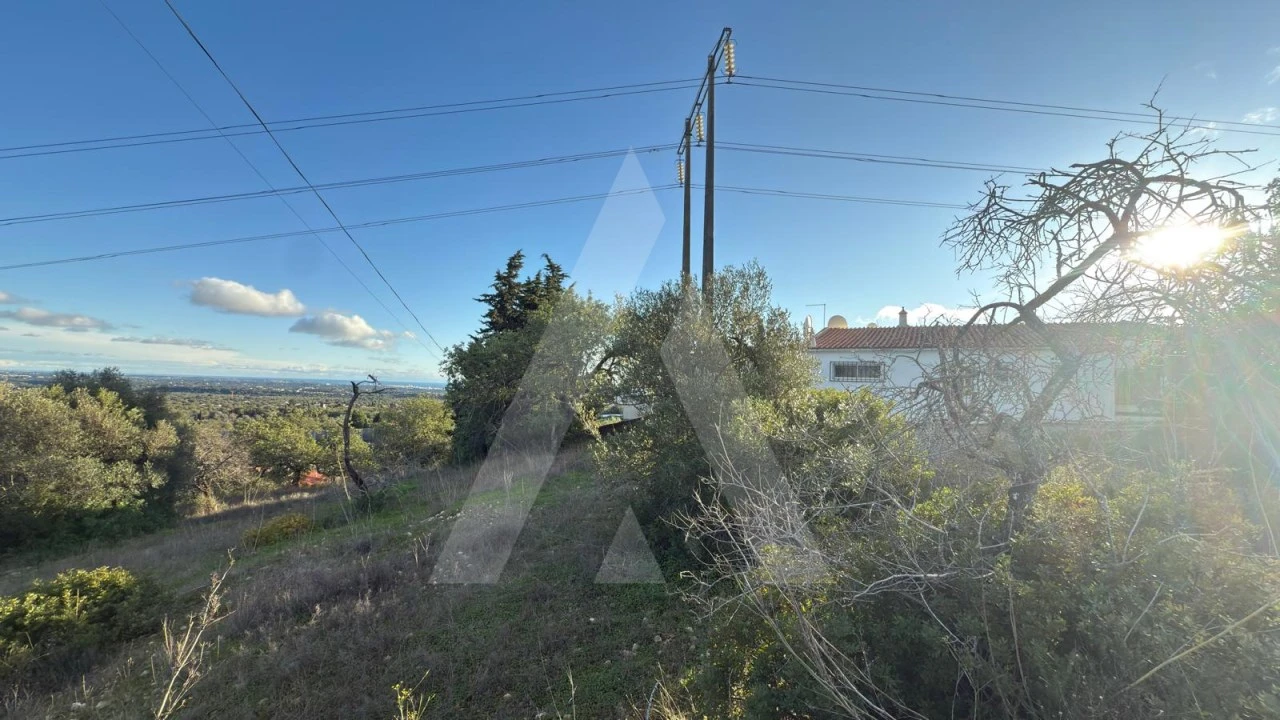 Terreno para Venda em Boliqueime Foto 1