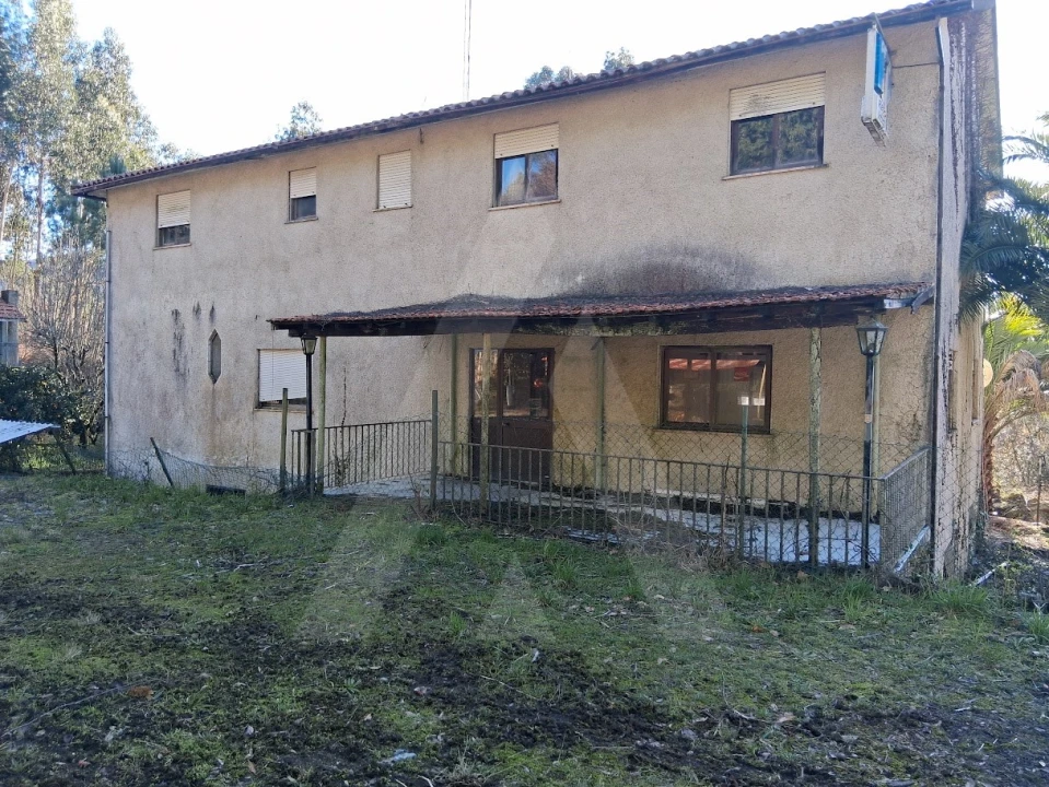 Moradia T5 para Venda em Arca e Varzielas Foto 6