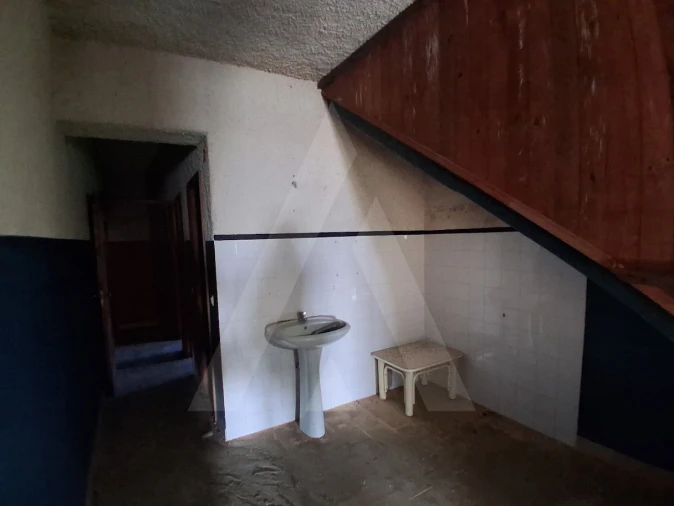 Moradia T5 para Venda em Arca e Varzielas Foto 12