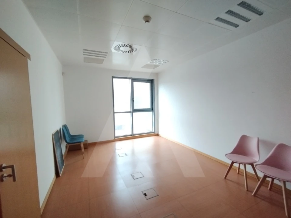 Escritório para Arrendamento em Parque das Nações Foto 3