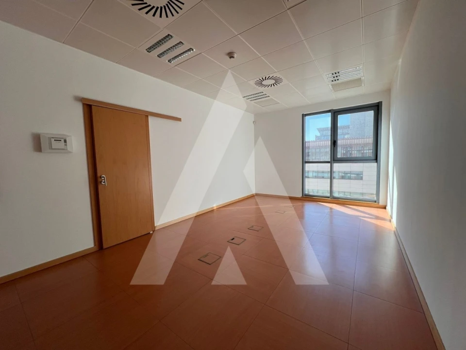 Escritório para Arrendamento em Parque das Nações Foto 1