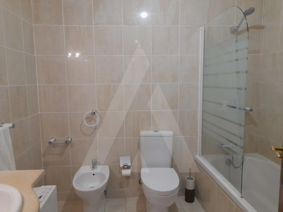 Apartamento T2 para Arrendamento em Fermentelos Foto 13