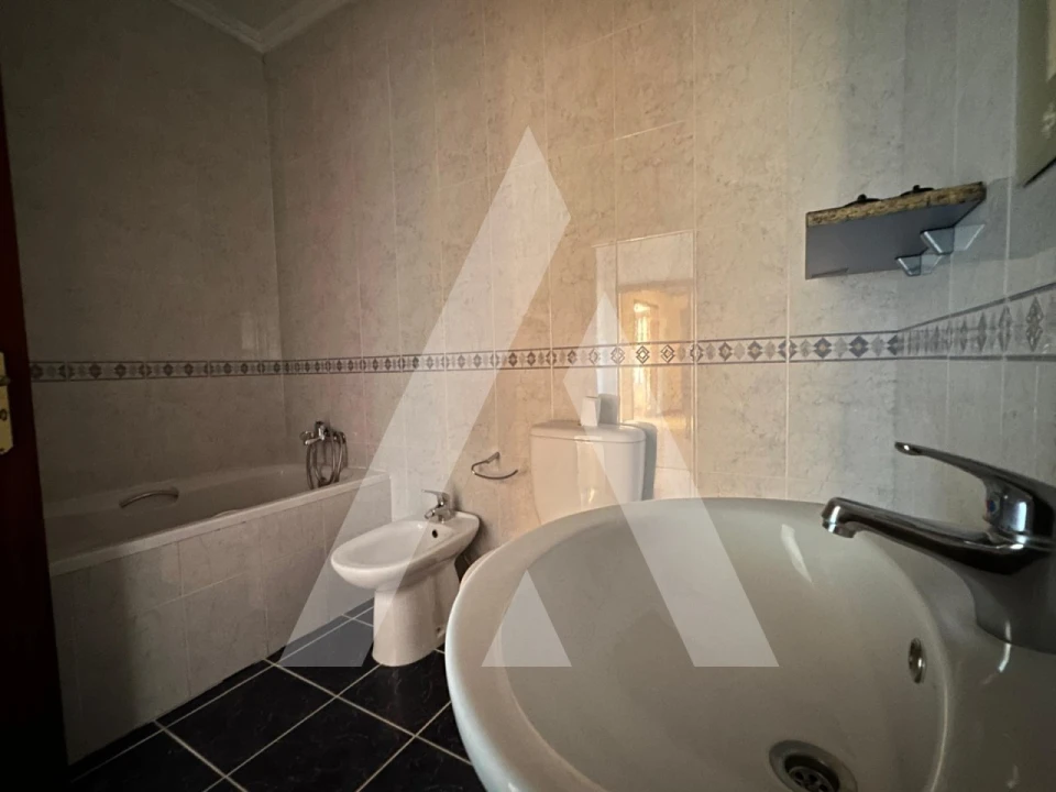 Apartamento T3 para Venda em Macinhata do Vouga Foto 24