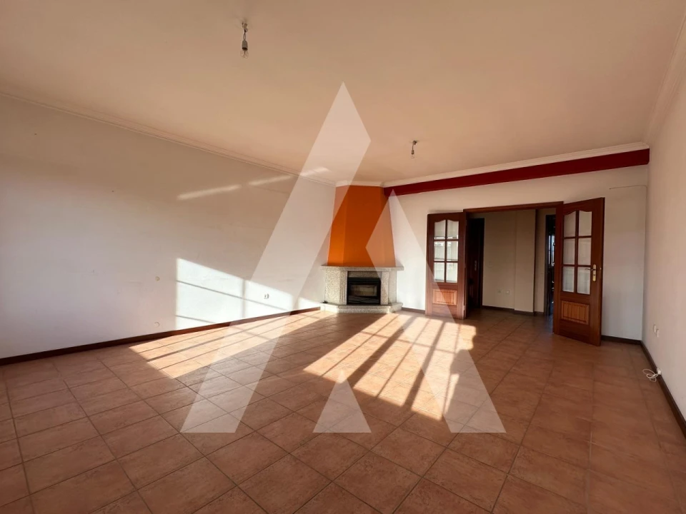 Apartamento T3 para Venda em Macinhata do Vouga Foto 1