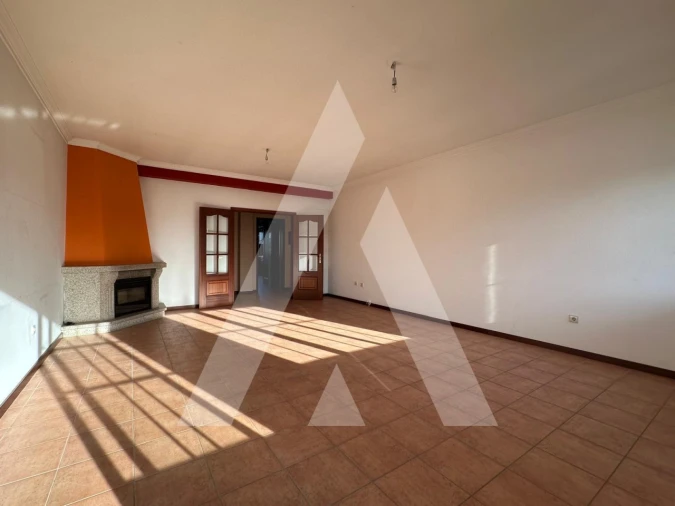 Apartamento T3 para Venda em Macinhata do Vouga Foto 6