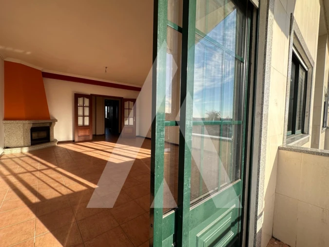 Apartamento T3 para Venda em Macinhata do Vouga Foto 2
