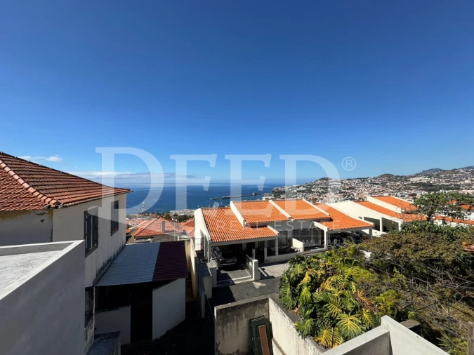 Apartamento T2 para Venda em Funchal (Santa Maria Maior) Foto 1