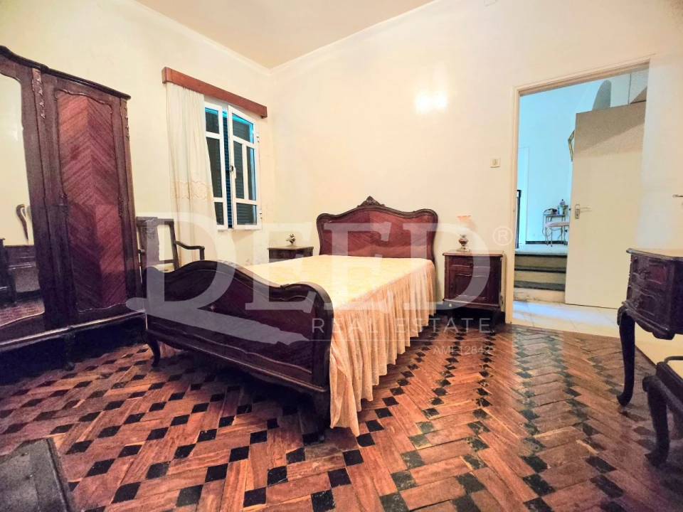 Moradia T6 para Venda em Estreito da Calheta Foto 11