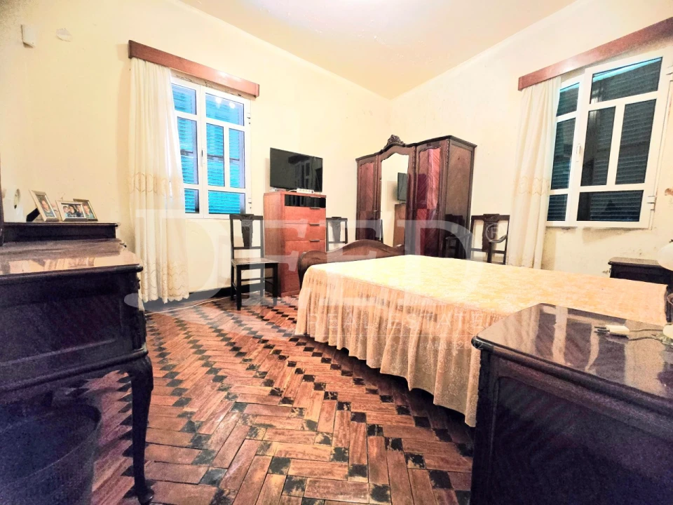 Moradia T6 para Venda em Estreito da Calheta Foto 15