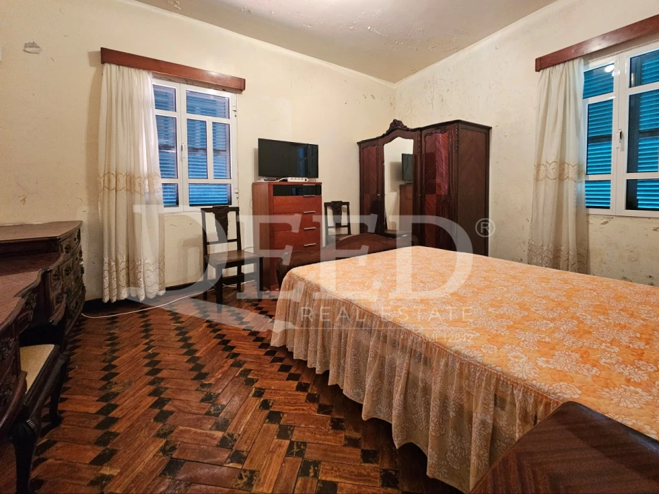 Moradia T6 para Venda em Estreito da Calheta Foto 15