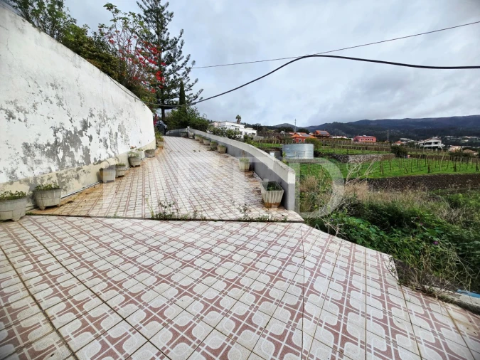 Moradia T6 para Venda em Estreito da Calheta Foto 4