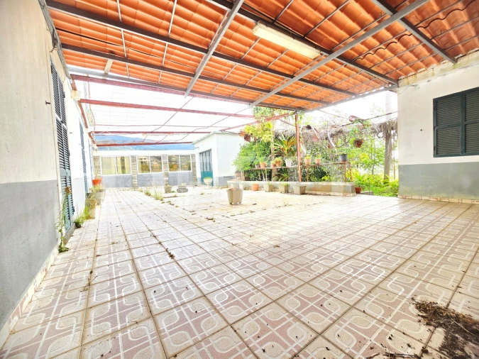 Moradia T6 para Venda em Estreito da Calheta Foto 14