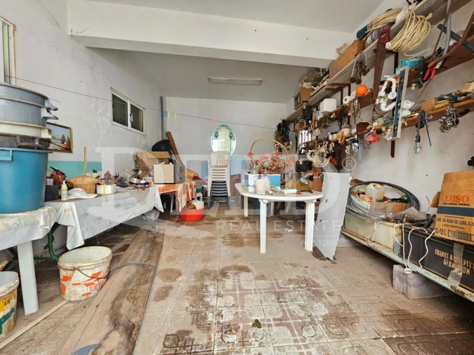 Moradia T6 para Venda em Estreito da Calheta Foto 23