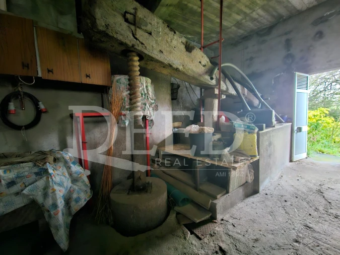 Moradia T6 para Venda em Estreito da Calheta Foto 26