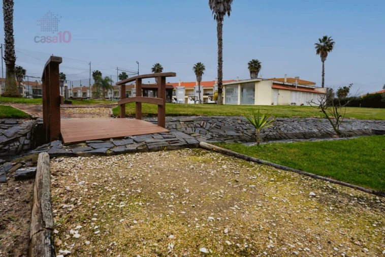 Moradia T3 para Venda em Samora Correia Foto 9