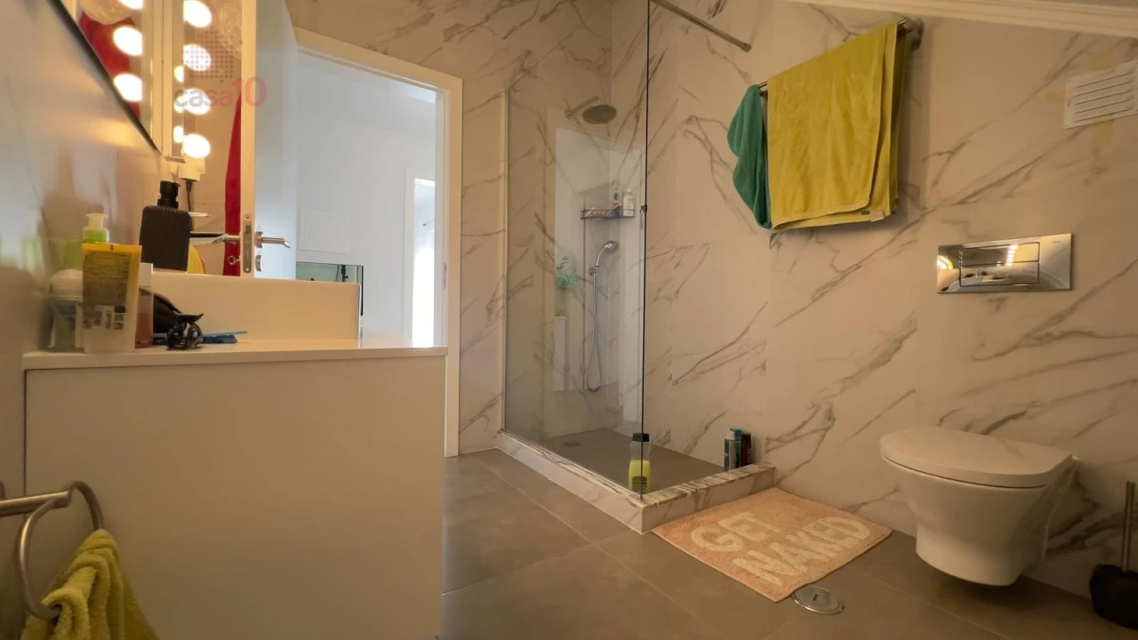 Apartamento T4 para Venda em Alcochete Foto 30