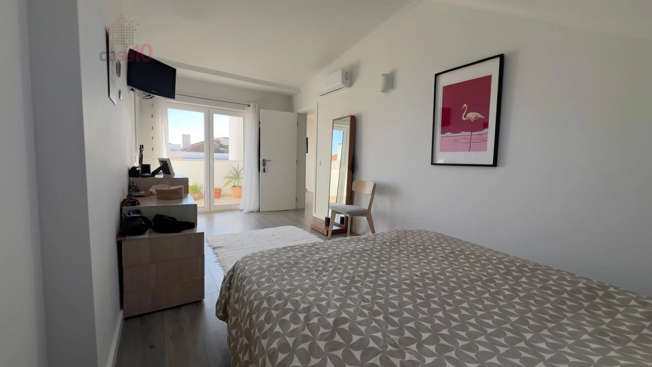 Apartamento T4 para Venda em Alcochete Foto 36