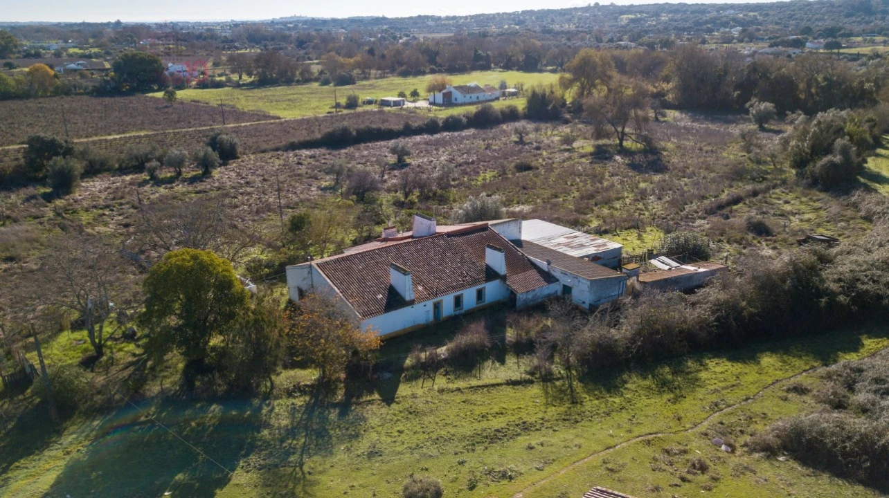 Quinta T4 para Venda em Canaviais Foto 29