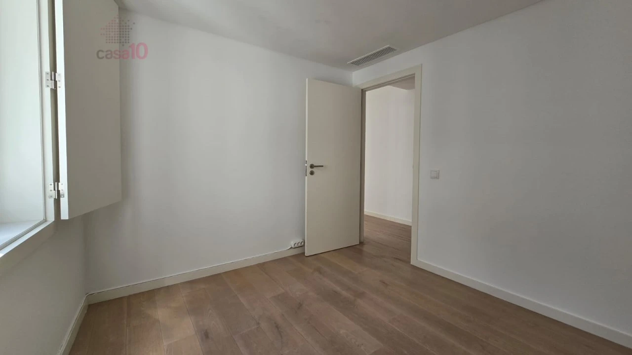 Apartamento T1 para Venda em Misericórdia Foto 9