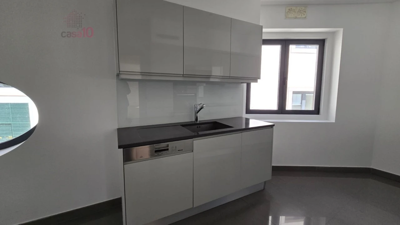 Apartamento T1 para Venda em Misericórdia Foto 14