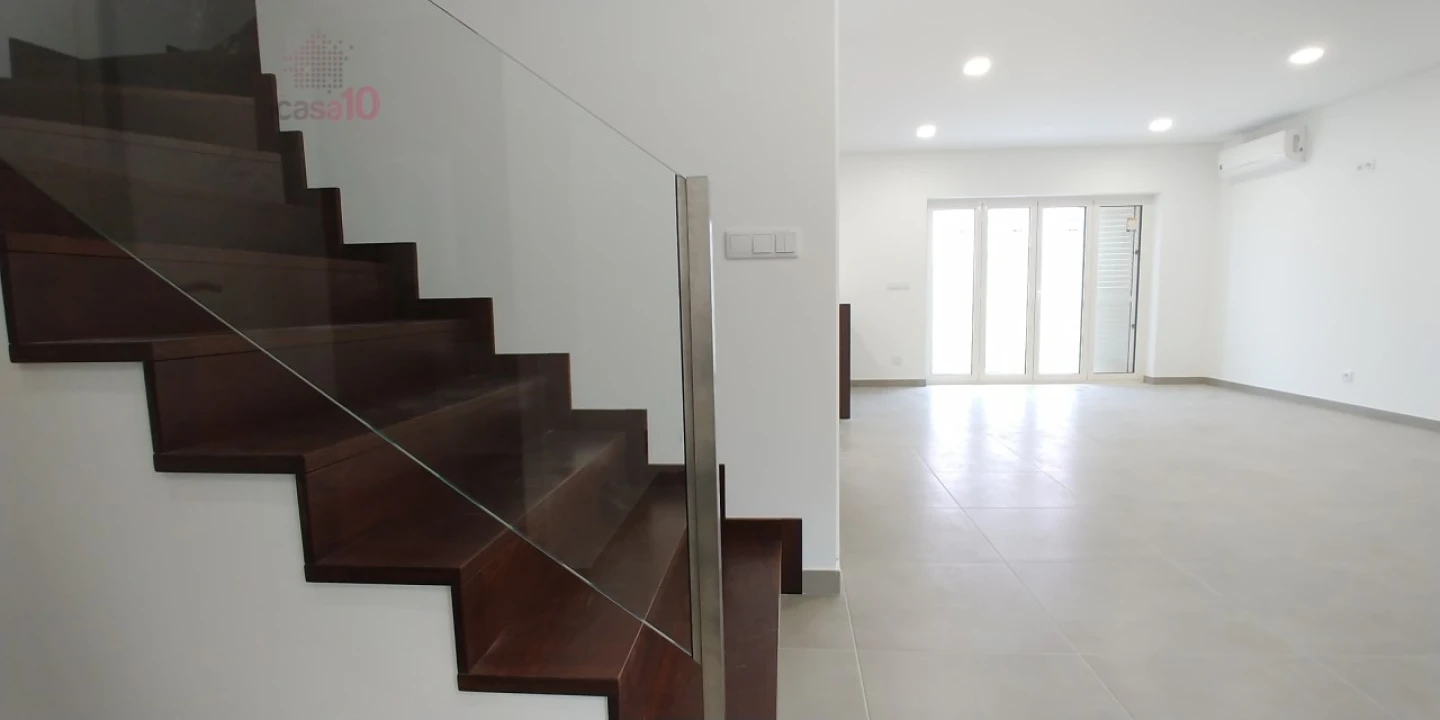 Moradia T3 para Venda em Alcochete Foto 4