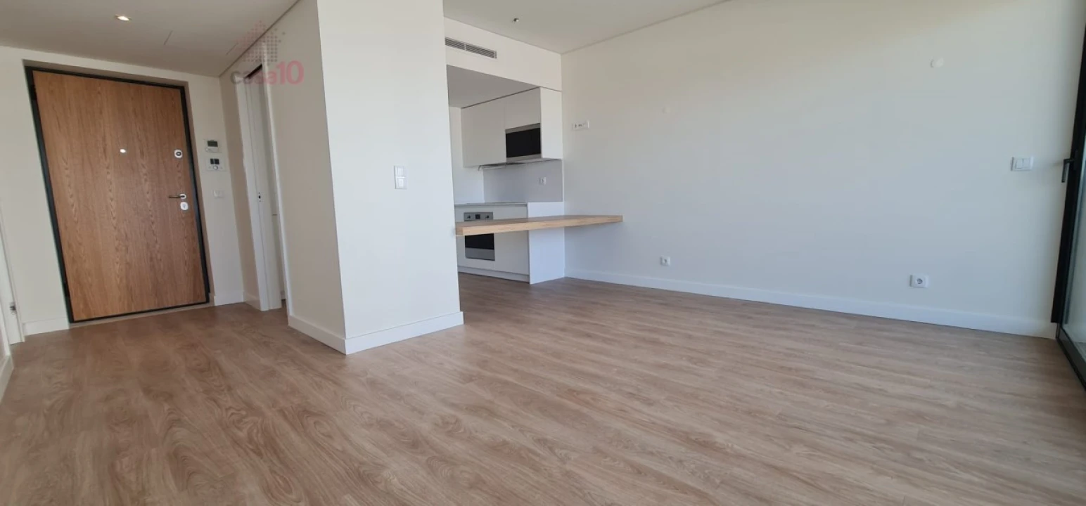 Apartamento T1 para Arrendamento em Olivais Foto 2