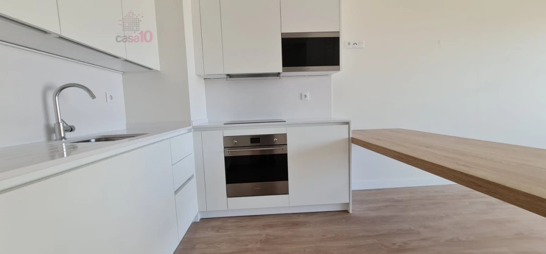 Apartamento T1 para Arrendamento em Olivais Foto 4