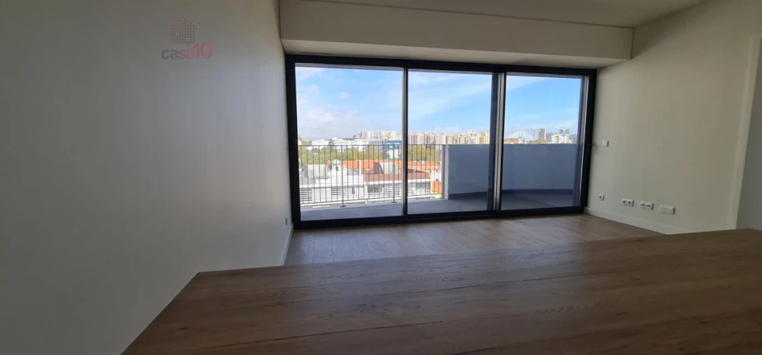 Apartamento T1 para Arrendamento em Olivais Foto 7