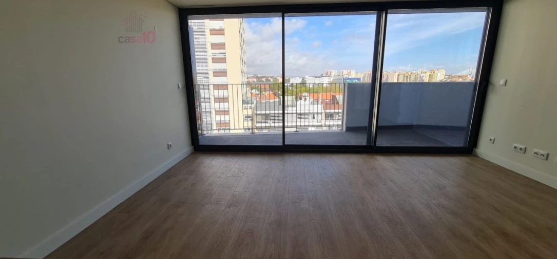Apartamento T1 para Arrendamento em Olivais Foto 10