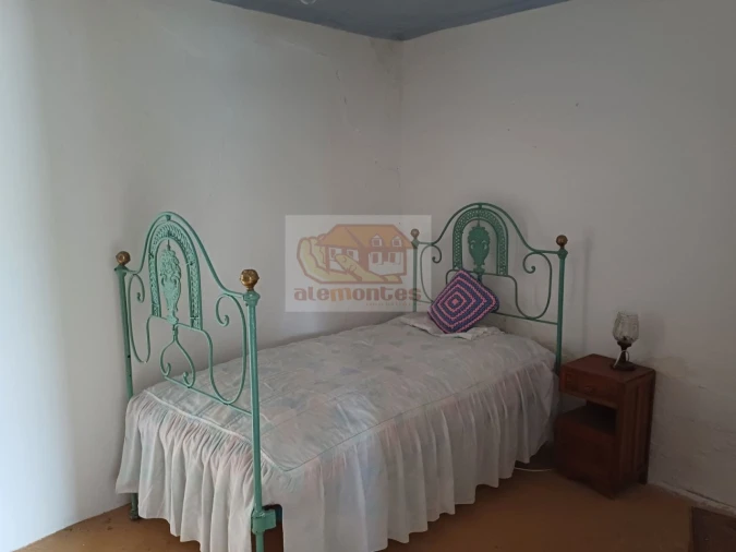 Moradia T3 para Venda em Santa Maria do Castelo e Santiago e Santa Susana Foto 11