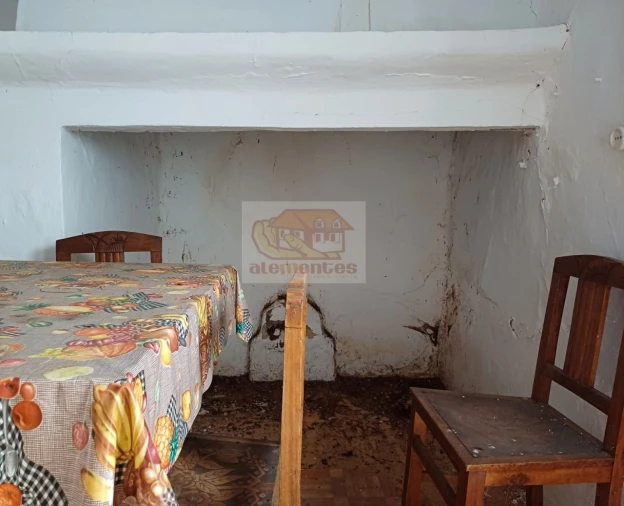 Moradia T3 para Venda em Santa Maria do Castelo e Santiago e Santa Susana Foto 14