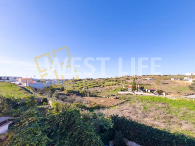 Moradia T4 para Venda em Carvoeira Foto 34