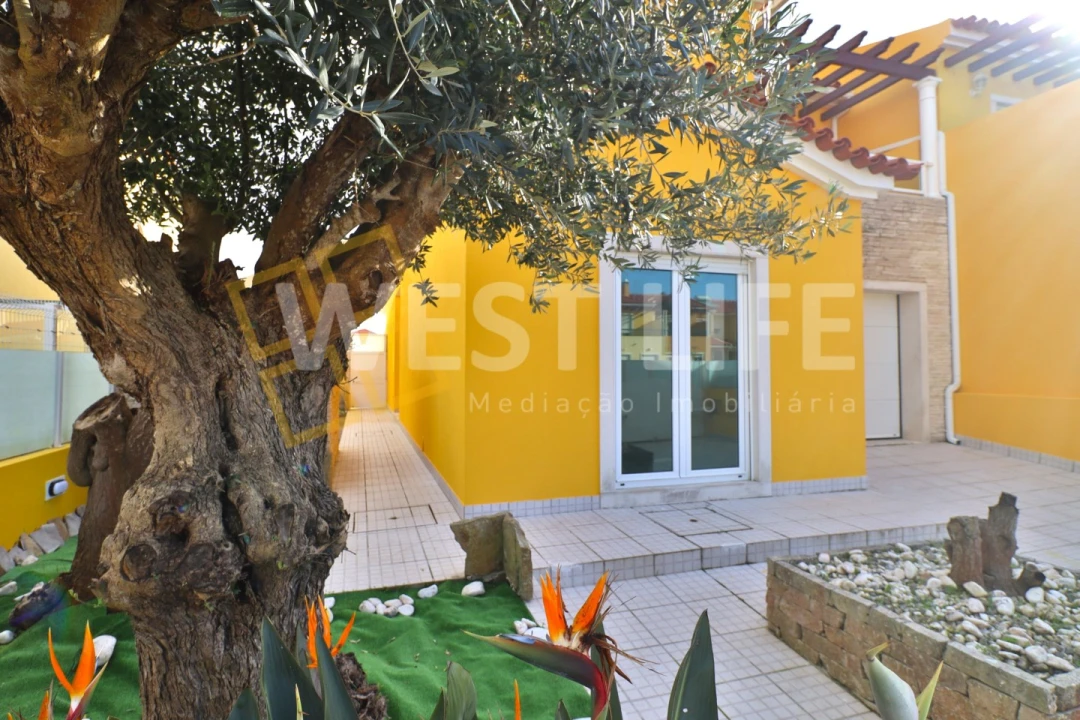 Moradia T3 para Venda em Silveira Foto 22