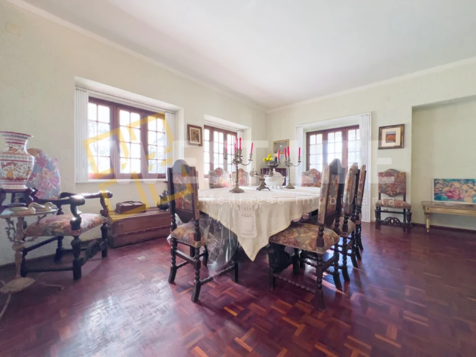 Moradia T6 para Venda em Venda do Pinheiro e Santo Estêvão das Galés Foto 6