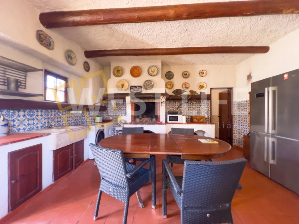 Moradia T6 para Venda em Venda do Pinheiro e Santo Estêvão das Galés Foto 9