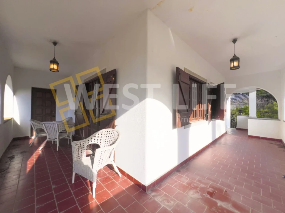 Moradia T6 para Venda em Venda do Pinheiro e Santo Estêvão das Galés Foto 12