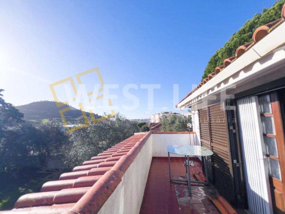 Moradia T6 para Venda em Venda do Pinheiro e Santo Estêvão das Galés Foto 22