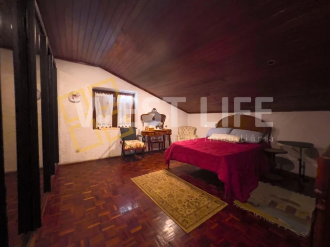 Moradia T6 para Venda em Venda do Pinheiro e Santo Estêvão das Galés Foto 28