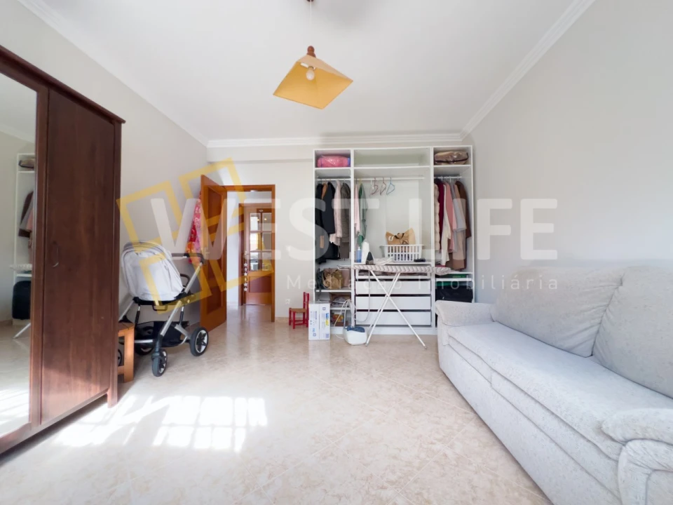 Moradia T4 para Venda em Ericeira Foto 28
