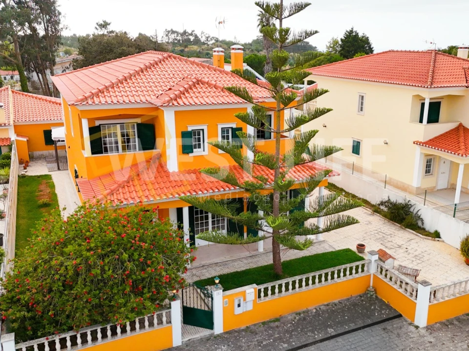 Moradia T4 para Venda em Ericeira Foto 1