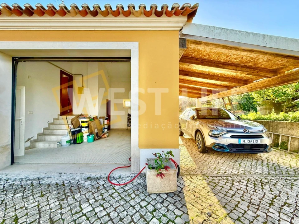 Moradia T6 para Venda em Encarnação Foto 29