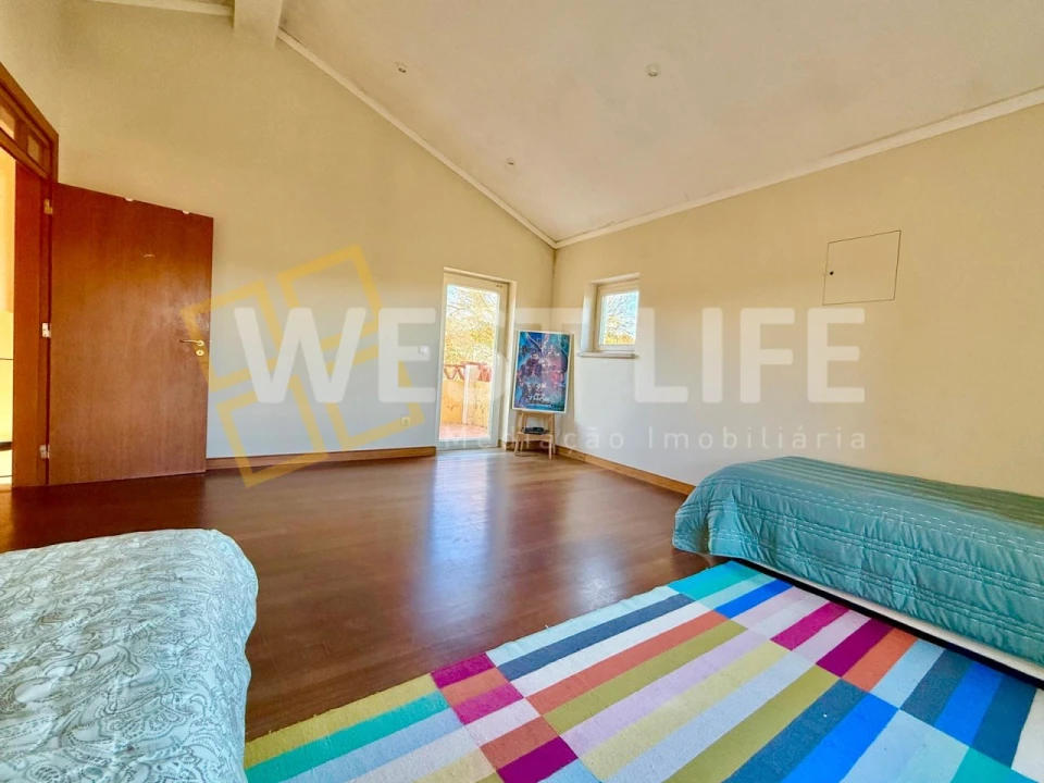 Moradia T6 para Venda em Encarnação Foto 28