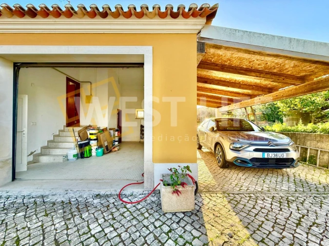 Moradia T6 para Venda em Encarnação Foto 29