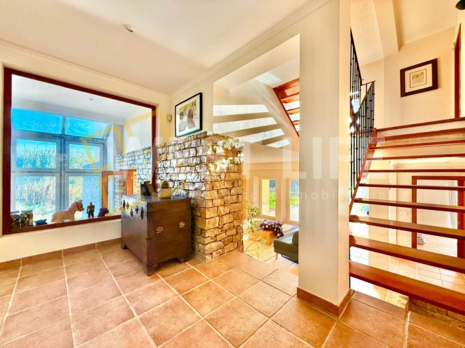 Moradia T6 para Venda em Encarnação Foto 21