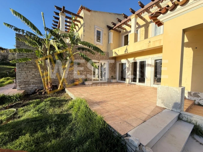 Moradia T6 para Venda em Encarnação Foto 36